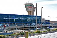 Außenansicht Flughafen Las Palmas Halle Abflug International mit Tower